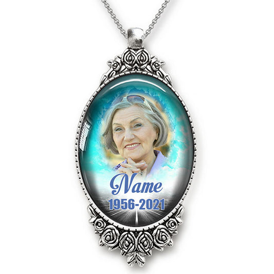 Personalized Photo Necklace With Memorial Years and Quotes